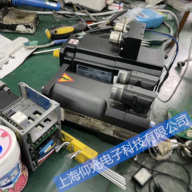 KOLLMORGEN�Ơ�Ħ���ŷ�늙C(j��)�S��AKM65K-ACC2R-00�^(gu��)������