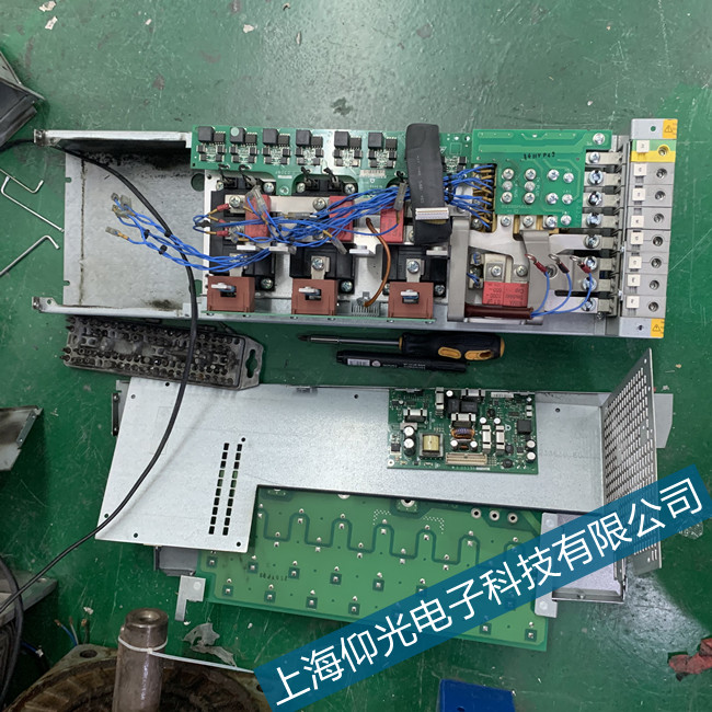 �Ϻ��������ŷ��(q��)��(d��ng)��83�����L(zh��ng)���S������