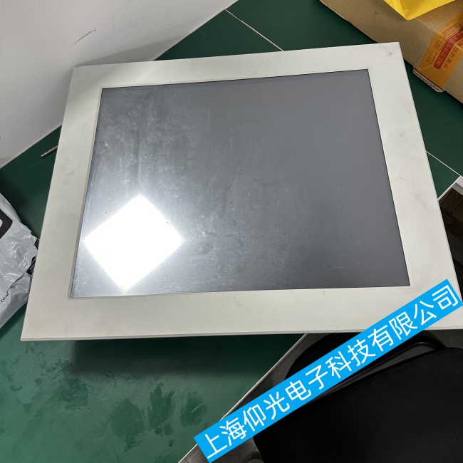 ����ؐ���R���ؙC(j��) Panel PC 3100�|���o����(y��ng)���ϾS���ļ҃�(y��u)��